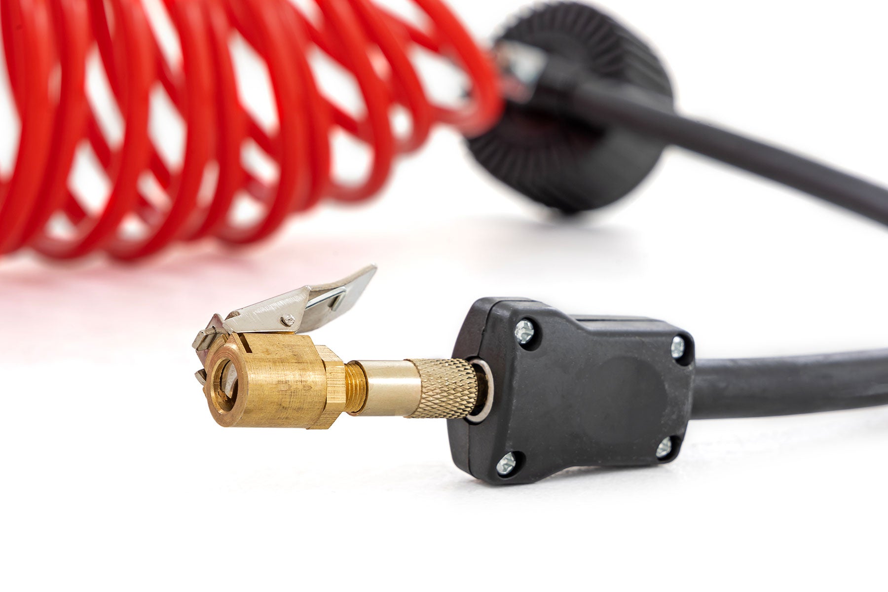 12v-air-compressor-rs200a-nozzel.jpg