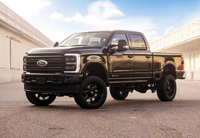 2025-ford-super-duty-max3.jpg