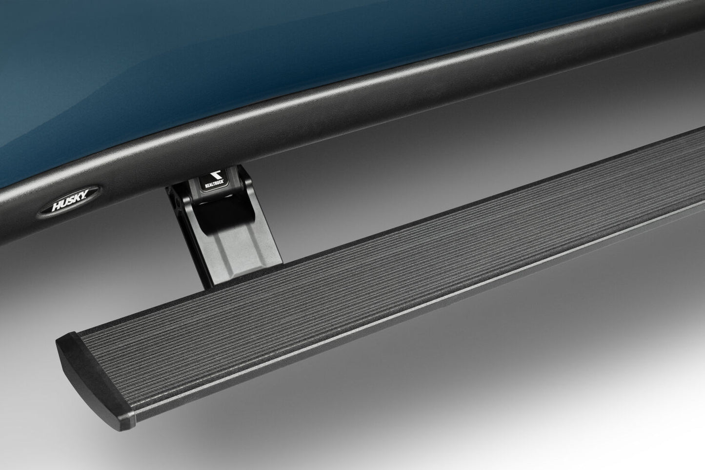 AMPamp-research-powerstep-2024-gmc-sierra-76255-01a-ov-035.jpg