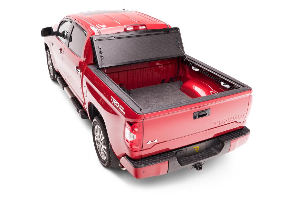 BAK-BAKFlip-G2-2016-Toyota-Tundra-Studio06_RT.jpg