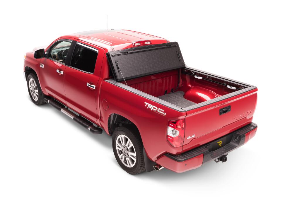BAK-BAKFlip-G2-2016-Toyota-Tundra-Studio14_RT.jpg