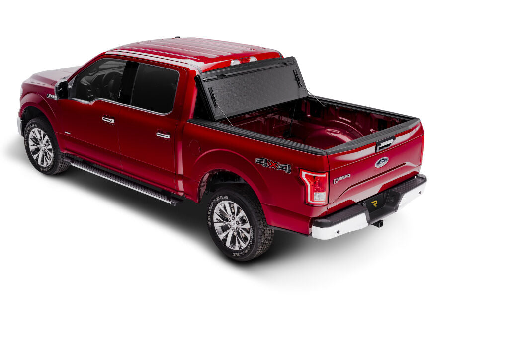 BAKBK_BAKFlip-FiberMax_17Ford-F150_04_RT.jpg