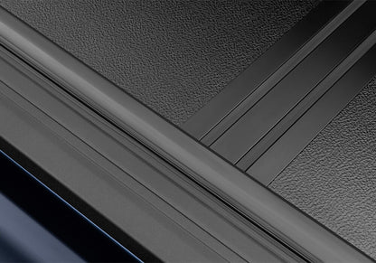 BAKBK_BAKFlipG2_20HDSilverado_FoldPanelTexture_Detail.jpg
