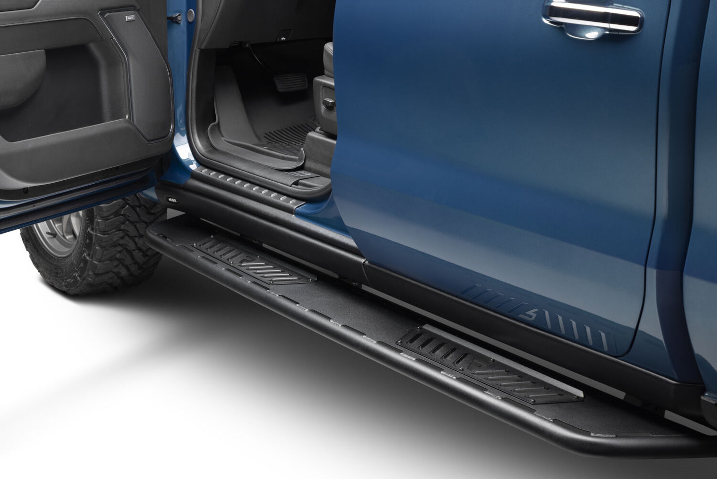 NFBn-fab-roan-running-boards-2024-gmc-sierra-1500-NFB-NBC19CC-TX-ov-053-1.jpg