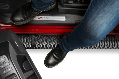 NFBnfab-growler-fleet-step-2018-chevrolet-silverado-red-studio-06.jpg