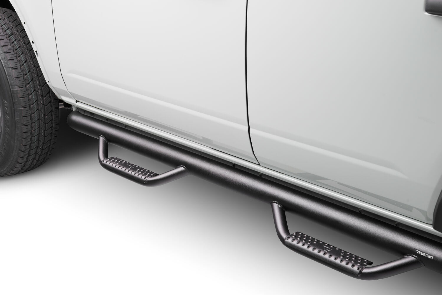 NFBnfab-nerf-step-textured-2021-ford-bronco-cactus-gray-studio-12.jpg