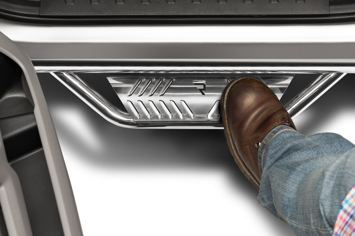 NFBnfab-podium-ss-stainless-steel-2017-ford-f150-silver-studio-03.jpg