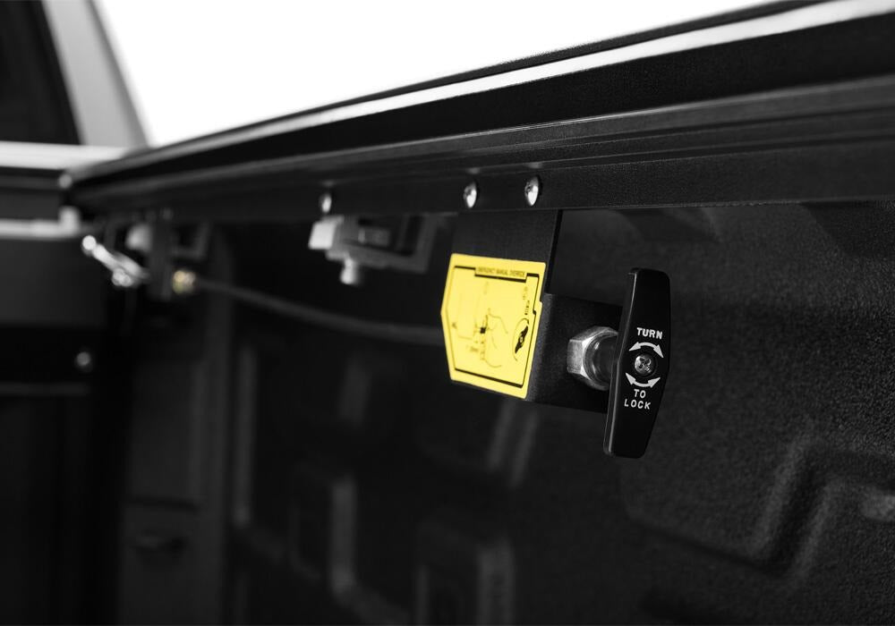 RNLRNL_E-Series_19-22_Chevy_1500_Silverado_HighCountry_Gray_Detail_11_Lock.jpg