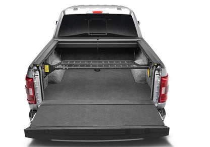 RNLroll-n-lock-cargo-manager-a-series-2021-ford-f150-silver-studio-15.jpg