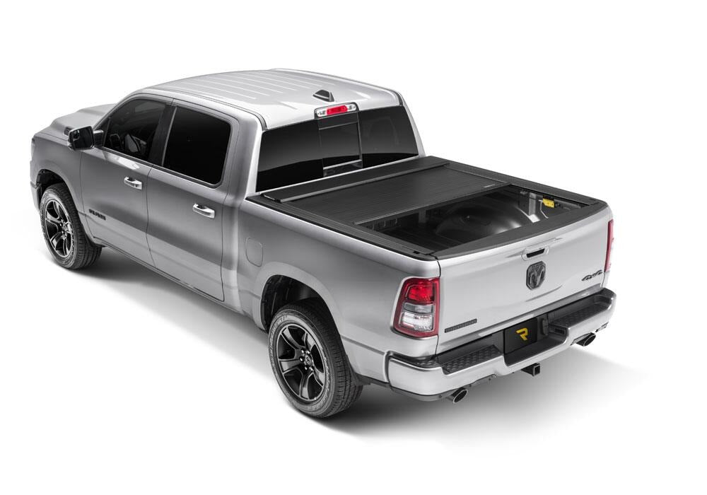 RNLroll-n-lock-e-series-2020-ram-1500-silver-studio-08.jpg