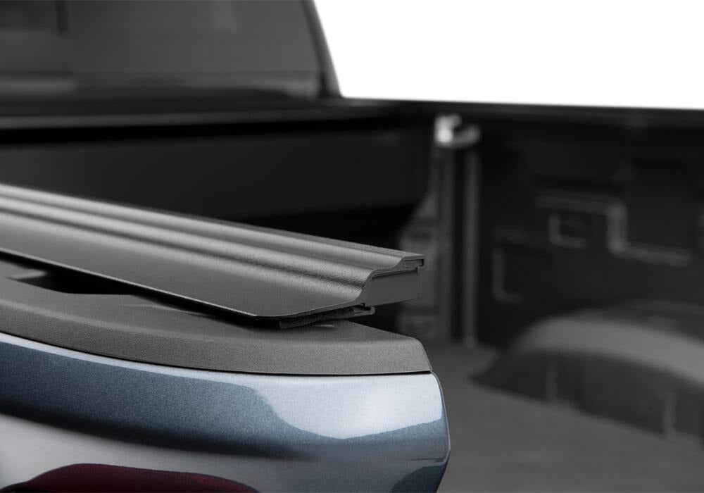 RX_OneMX_20Chevy-2500_Details01_Rail.jpg