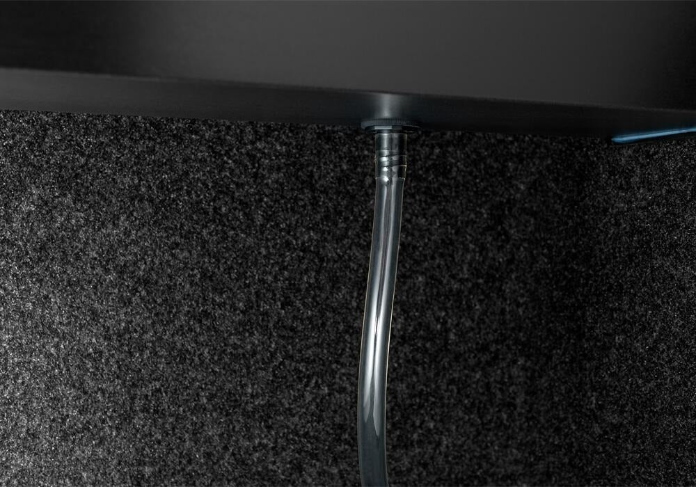 RX_OneXR_20GMC-Sierra_Details_02DrainTube.jpg