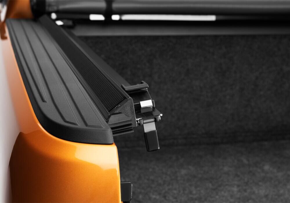 TRXTX_LoPro_19Ford-Ranger_Details_02Trigger-Latch.jpg