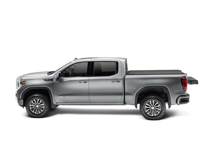 TRXTX_LoPro_21GMC_Sierra_Profile_02Closed-TailgateOpen.jpg