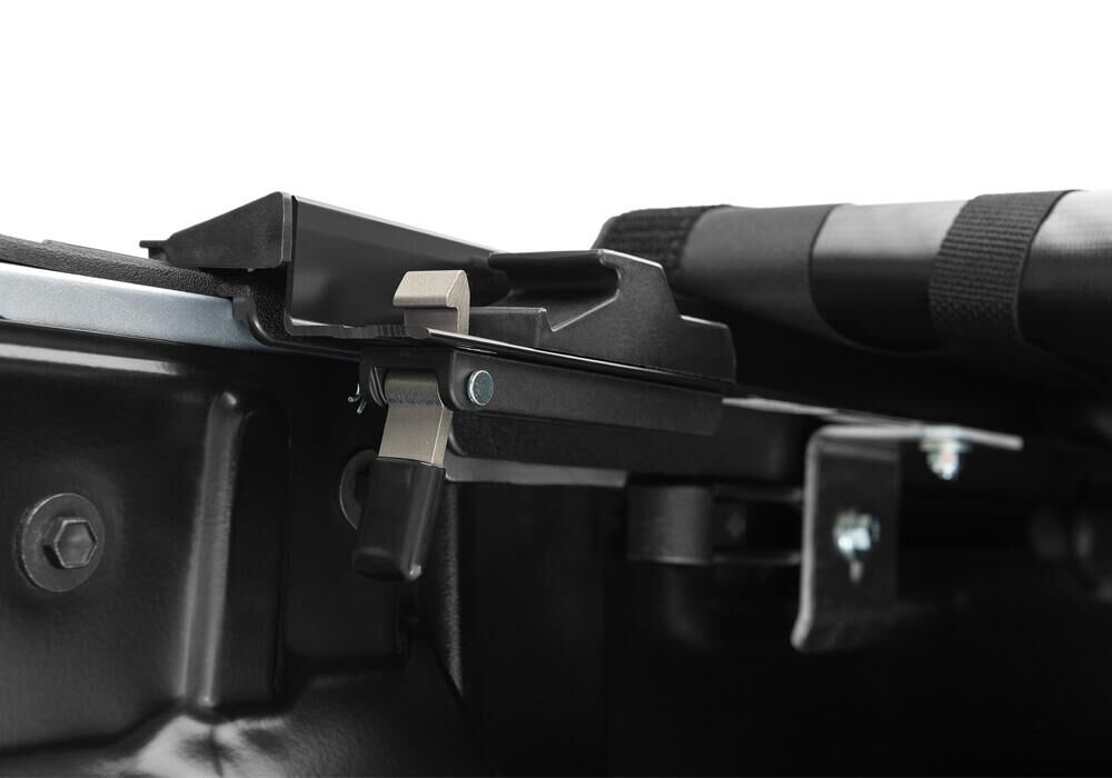 TRXTX_ProX15_20Toyota-Tacoma_Details_03TriggerLatch.jpg