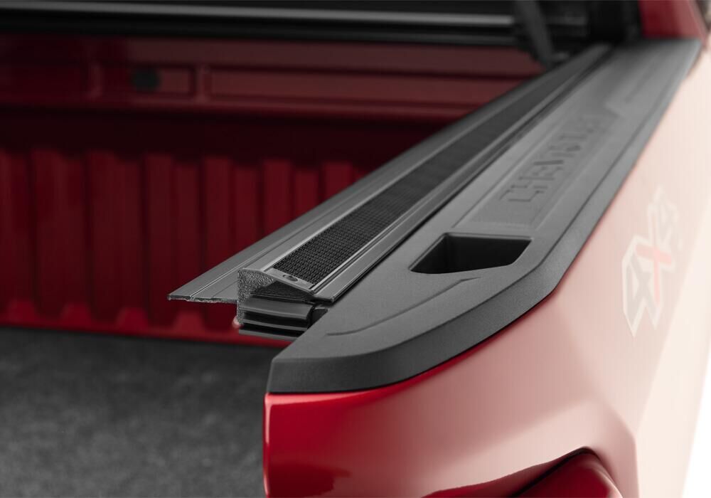 TRXTX_SentryCT_19Chevy_Red_Details_01Rail.jpg