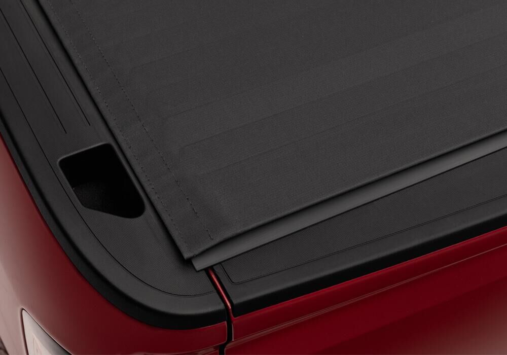 TRXTX_SentryCT_GMC-Sierra16-Red_Details_05Fabric.jpg