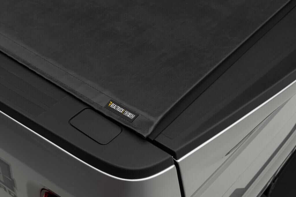 TRXTX_Sentry_Ford_F250_Silver-Details-06Badge_RT.jpg