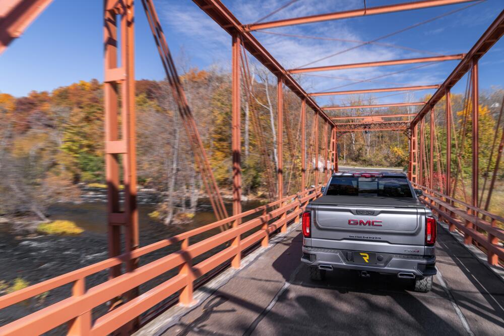 TrifectaALX_20Sierra1500Silver_Rear_DrivingBridge_RT.jpg
