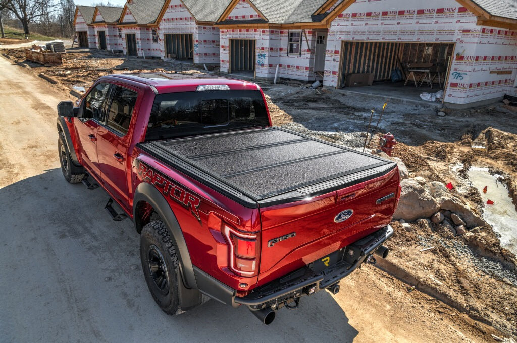 UNDUC_ArmorFlex_Ford-Raptor_Red_Construction03_RT.jpg