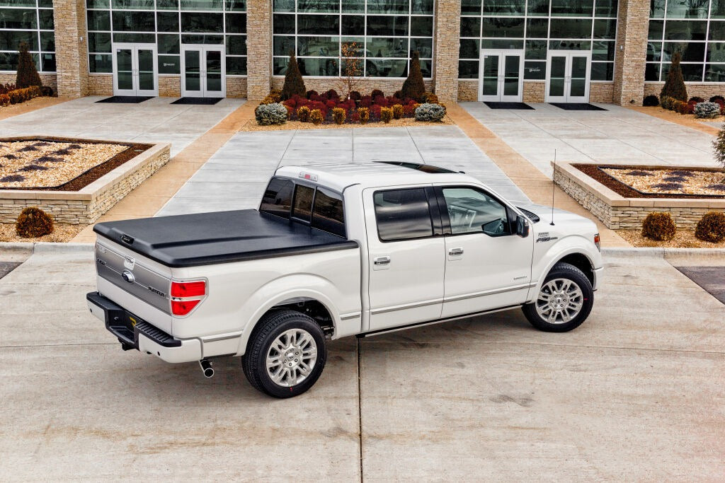 UNDUC_Elite_Ford_White_02_RT.jpg