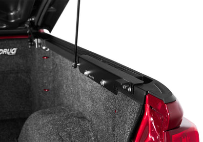 UNDUC_LUX_19Chevy-Silverado_Details_02Rail.jpg