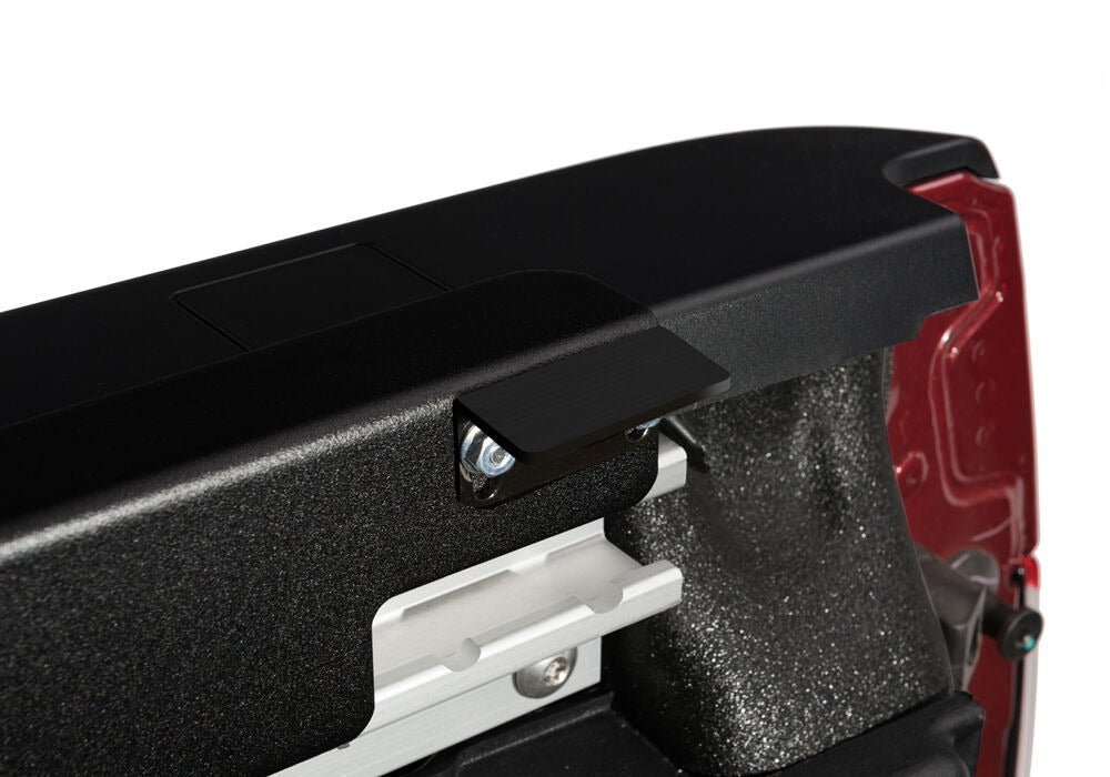 UNDUC_SE_2017NissanTitan_Details_02.jpg