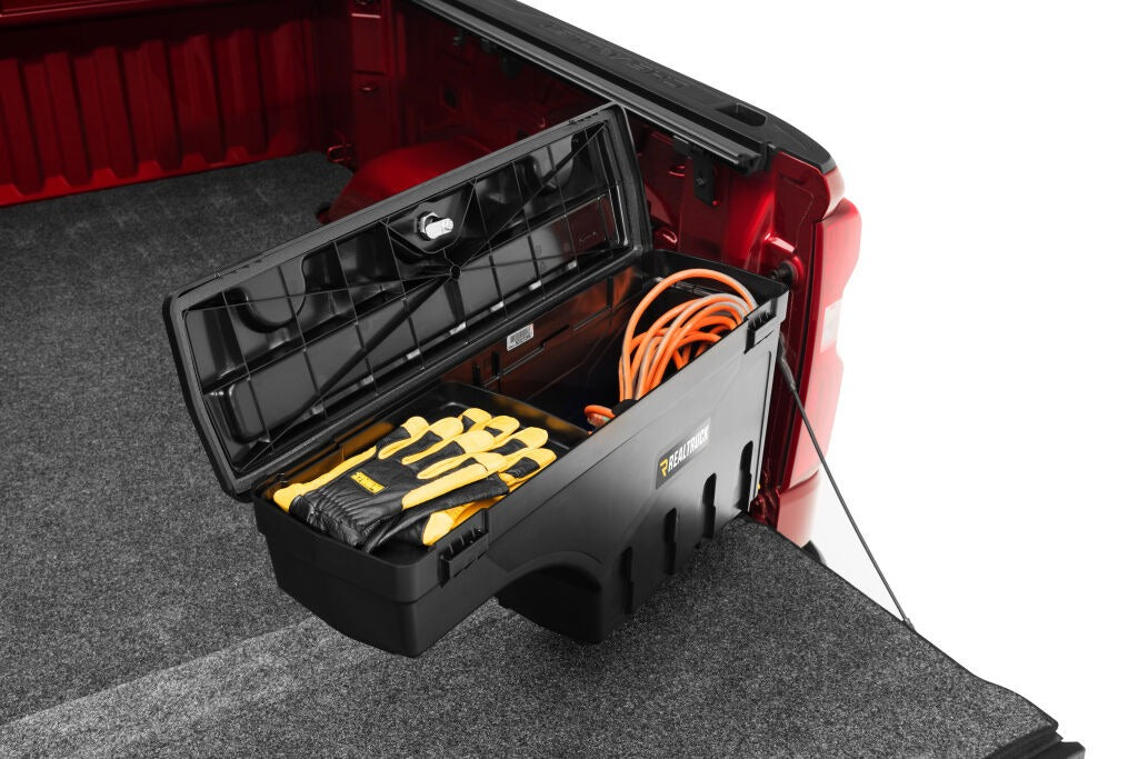 UNDUC_SwingCase_Chevy_Red_23_RT.jpg