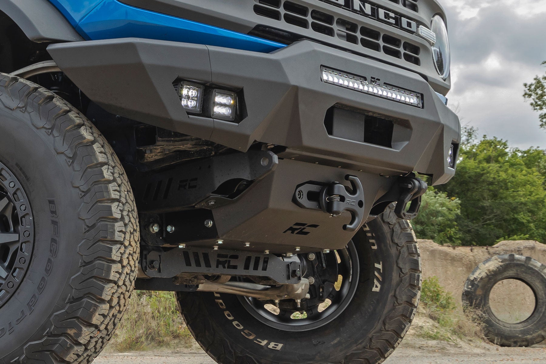 bronco-hidden-winch-install1_2.jpg