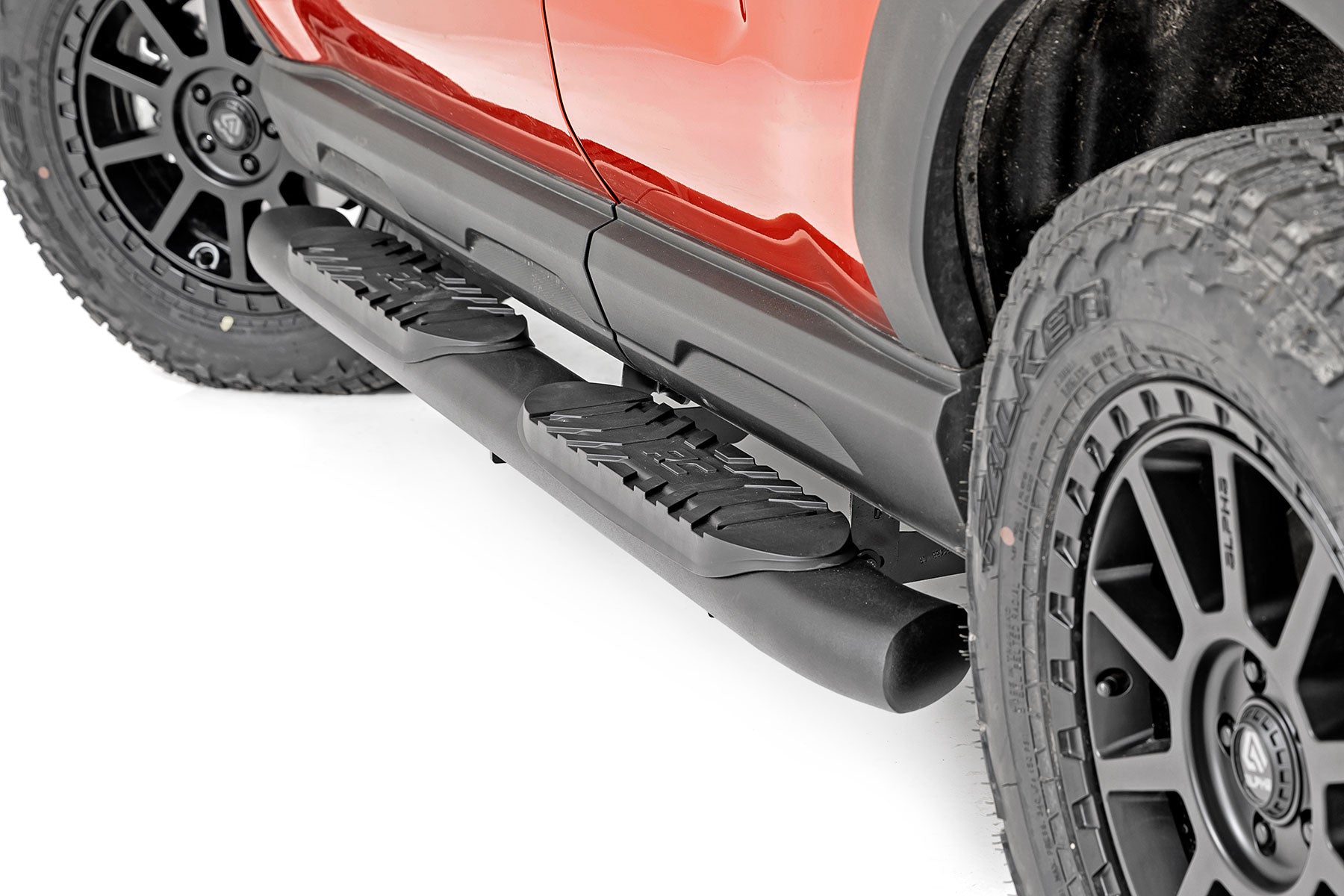 bronco-sport-oval-steps1.jpg