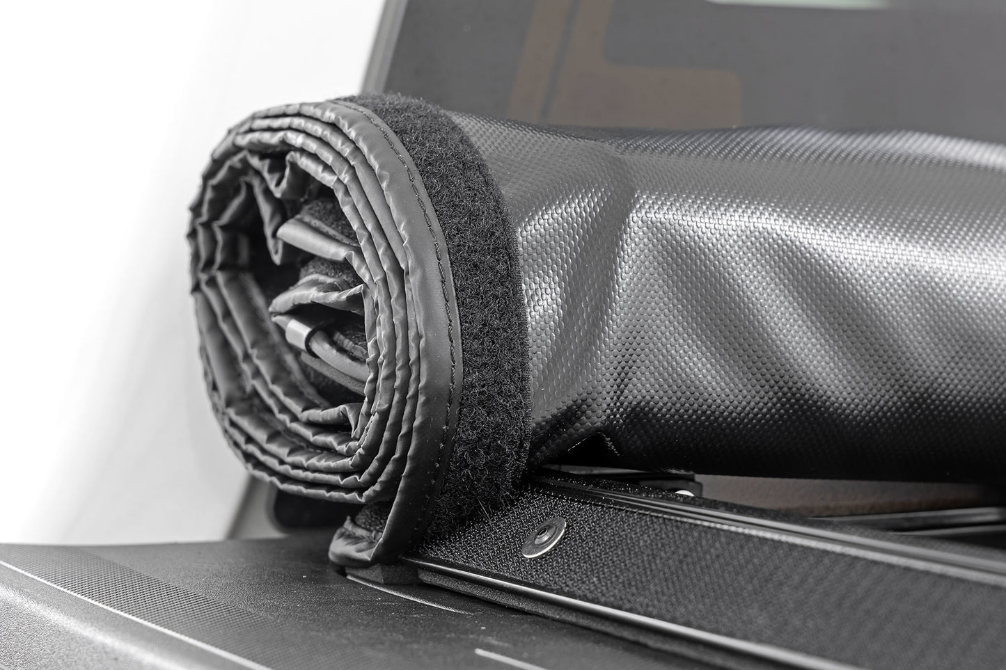 f250-soft-rollup-bed-cover53.jpg