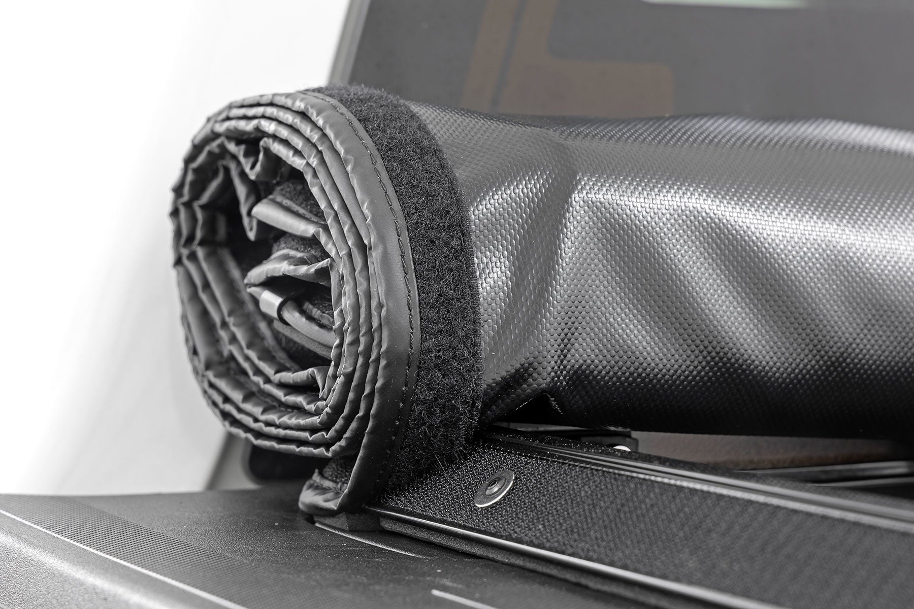 f250-soft-rollup-bed-cover53.jpg