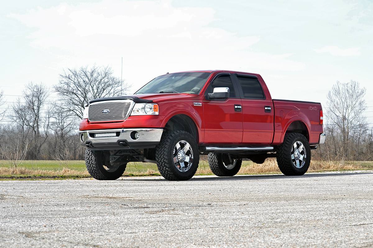 ford-lift-kit_576n2-install-red_3.jpg