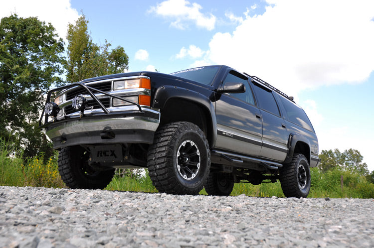 gm-lift-kit_276n2-installed_4.jpg