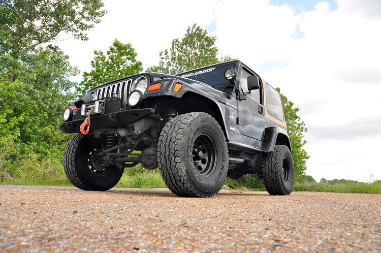 jeep-lift-kit_906s-installed-1_1_1_1.jpg