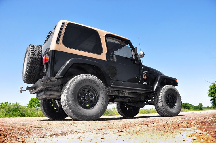 jeep-lift-kit_906s-installed-2_2_2.jpg