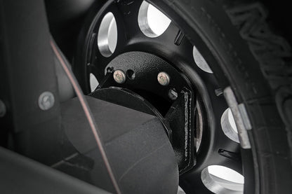 jeep-spare-tire-spacer_1053-install-zoom.jpg