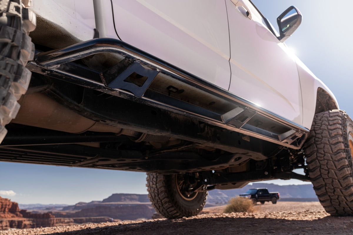 nfab-trail-slider-textured-black-2018-chevrolet-colorado-white-lifestyle-02.jpg