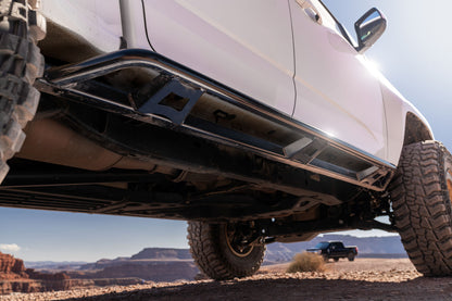 nfab-trail-slider-textured-black-2018-chevrolet-colorado-white-lifestyle-02.jpg