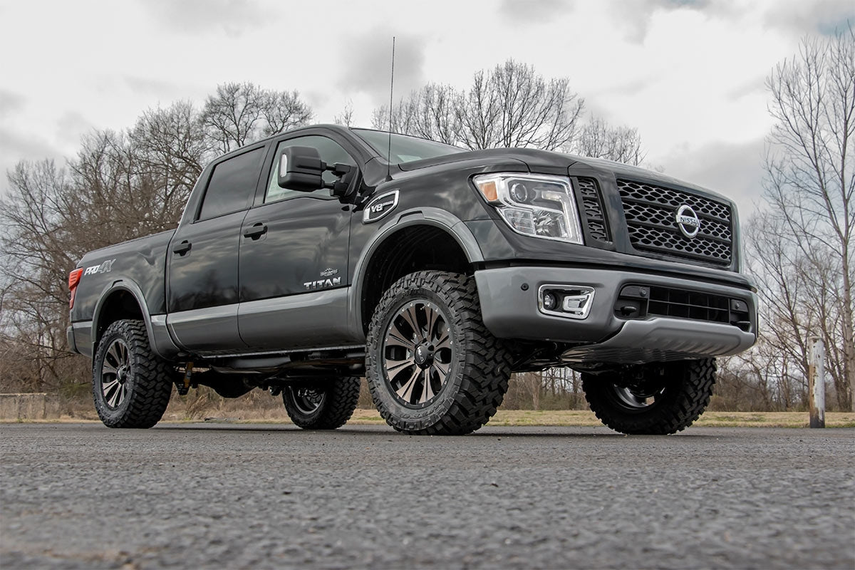 nissan-lift-kit_83400-blacktitan_3.jpg