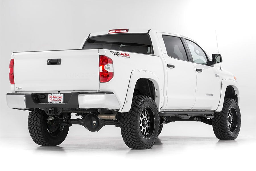 toyota-16-tundra-white-rp-studio-773n2_3_1.jpg