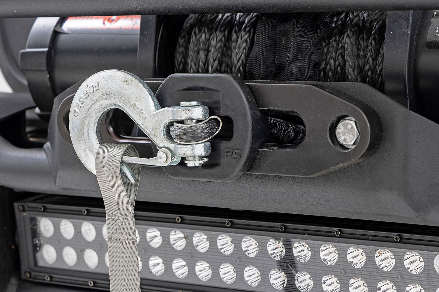 winch-hook-isolator946.jpg